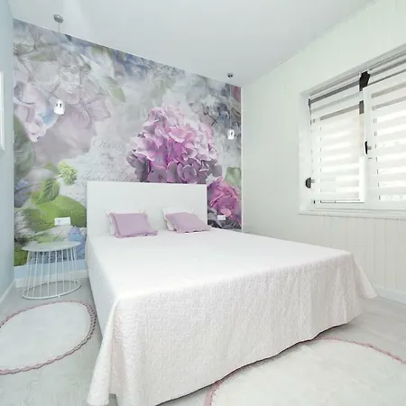 Hacienda Mia With Private Pool,bbq,parking 펜션 *