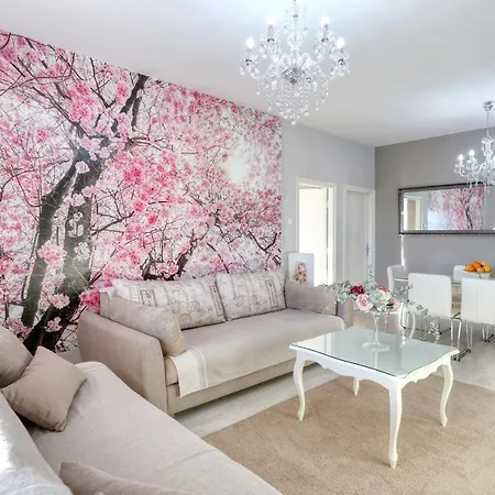 Hacienda Mia With Pool,bbq,free Parking * Zara