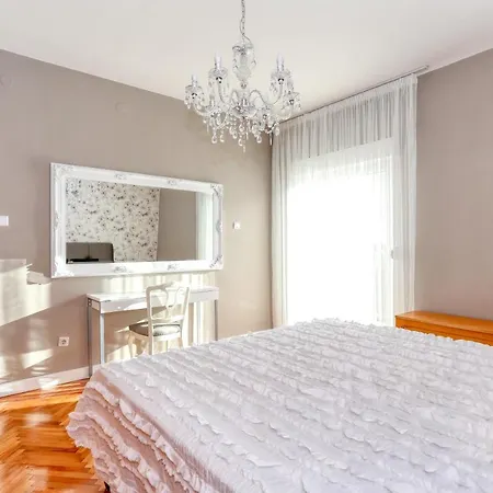 Σπίτι διακοπών Hacienda Mia With Pool,bbq,free Parking Ζαντάρ