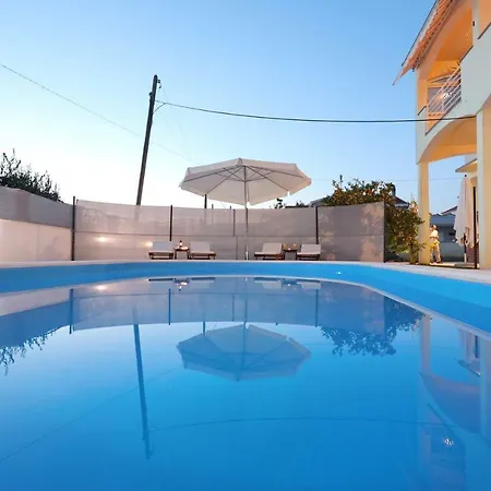 Σπίτι διακοπών Hacienda Mia With Pool,bbq,free Parking Ζαντάρ