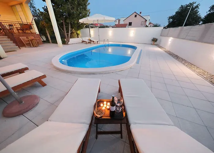 Hacienda Mia With Pool,bbq,free Parking 別荘