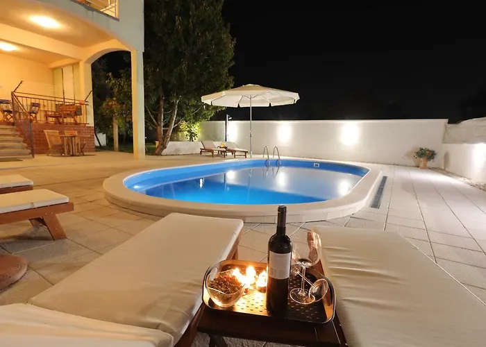 Hacienda Mia With Pool,bbq,free Parking