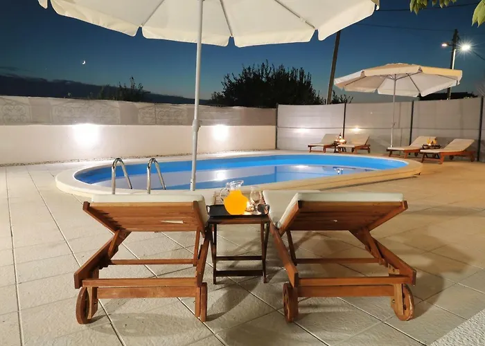 Hacienda Mia With Pool,bbq,free Parking *